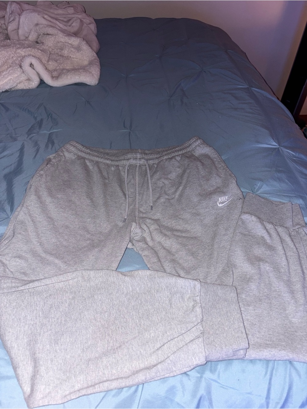 Nike Gray Men’s Fleece Jogger Sweatpants